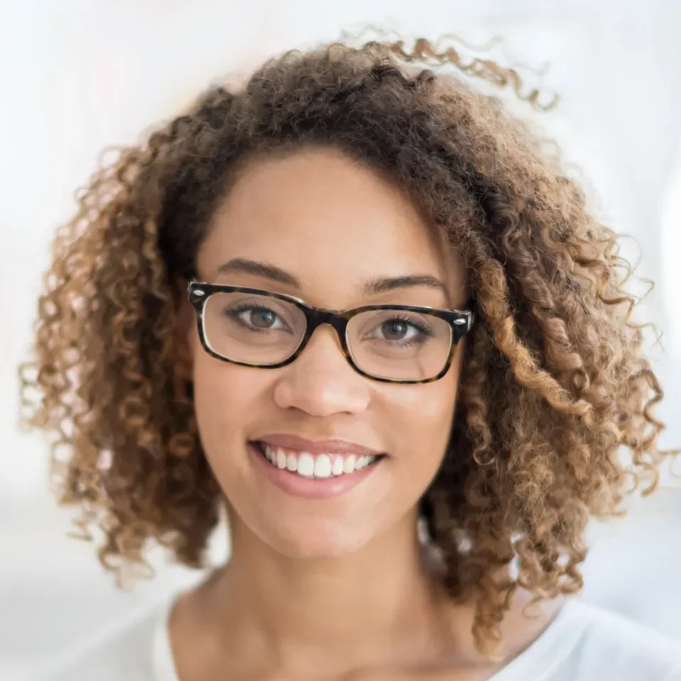 rsz_casual-woman-portrait-wearin rsz_casual-woman-portrait-wearin